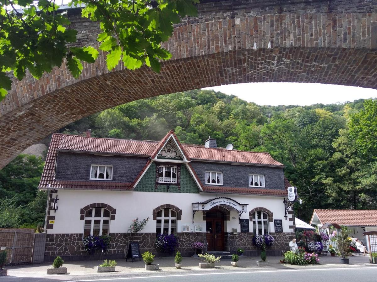 Schmoekermuehle Bed and Breakfast Andernach Exteriör bild